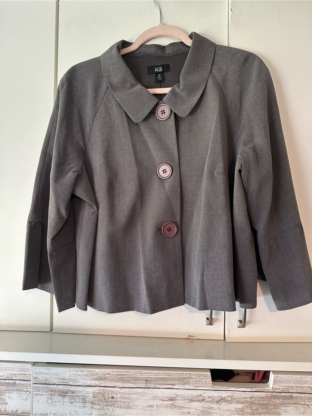 🩶 AGB Size 16 Gray Cropped Swing Jacket Bell Sleeves Button Front